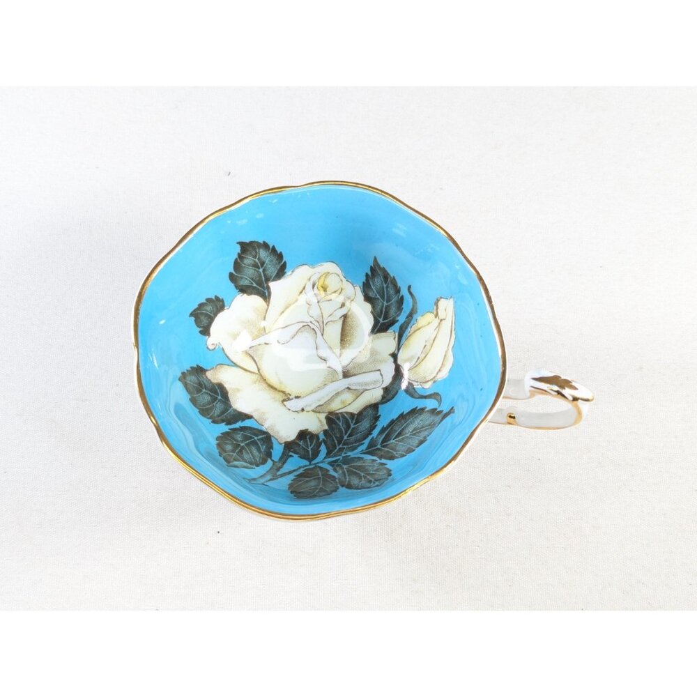 CUP ONLY * Paragon Floating White Rose Turquoise blue teacup, 1950s double - Picture 3 of 10